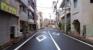 前面道路（尾久本町通り）