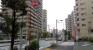 前面道路（明治通り）